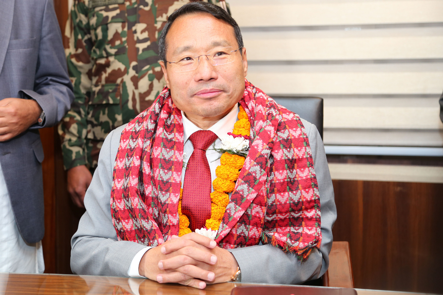 शेयर बजारमा माखो नमारी बिदा भएका अर्थमन्त्री पुनले भने 'चार महिनामा आशा जगाउने काम गरेको छु'